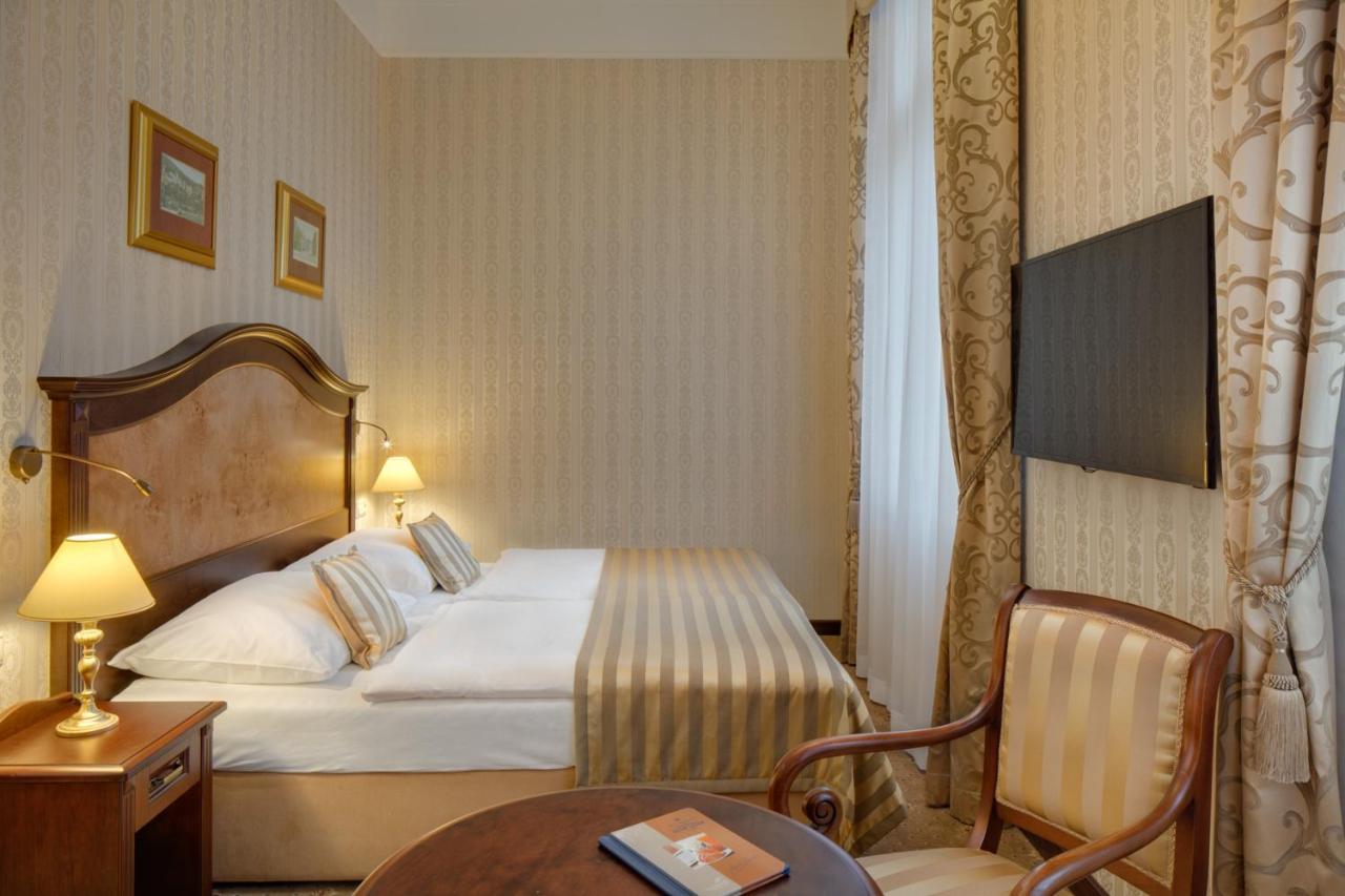 Hotel Ensana Nové Lázně Mariánské Lázně Esterno foto