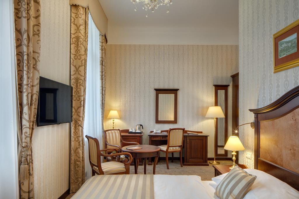 Hotel Ensana Nové Lázně Mariánské Lázně Esterno foto